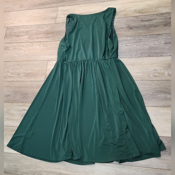 Modcloth Dress Women's 2XL Kelly Green Sleeveless Pleated Fit & Flare - Picture 8 of 8